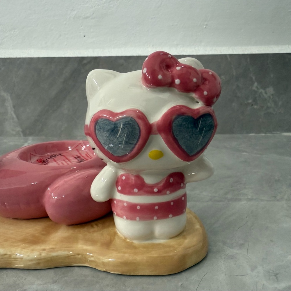Hello Kitty Blue Sky Flamingo Beach Pool Ceramic Tea Light Holder Home Decor - Picture 2 of 12